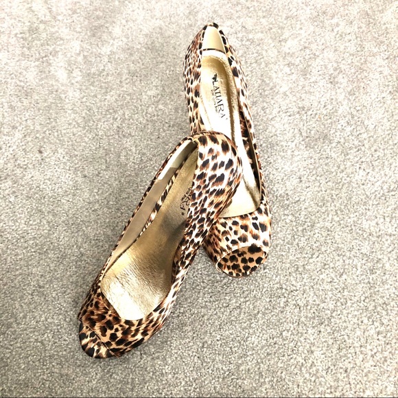 Platform high heels - Picture 2 of 4